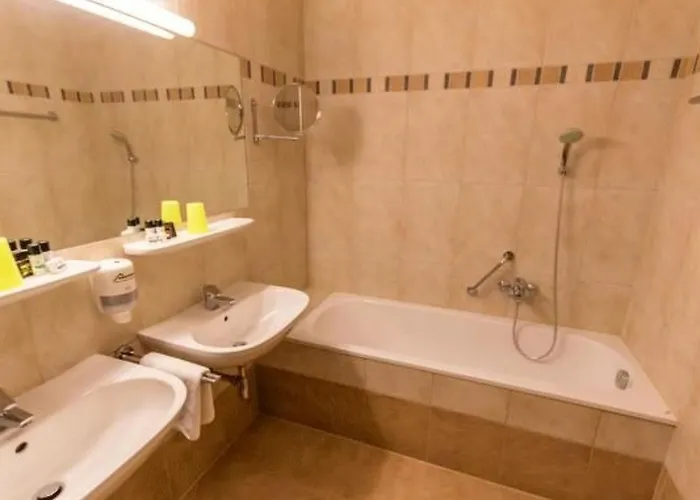 Typ B - Fuer 2 Bis 4 By Interhome Bad Kleinkirchheim